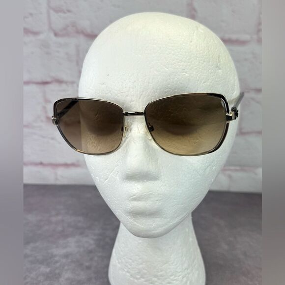Chanel Camelia Flower Vintage Tortoiseshell Sunglasses - Picture 1 of 15